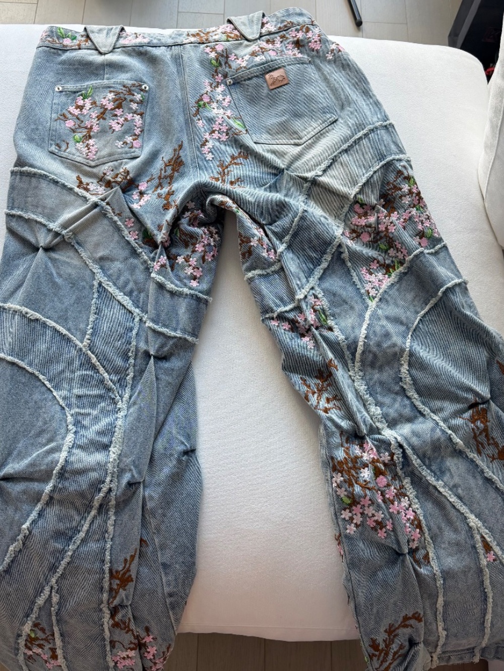 BADSON Cherry Blossom Denim Pants - Picture 3 of 6